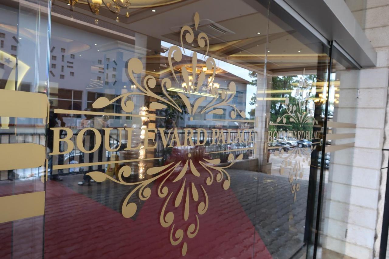 Boulevard Palace Hotel Monrovia Ngoại thất bức ảnh