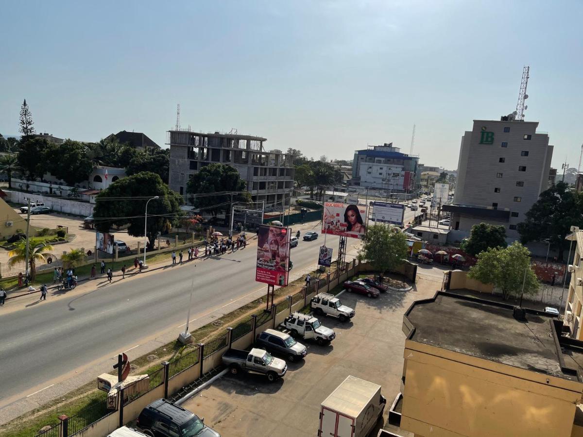 Boulevard Palace Hotel Monrovia Ngoại thất bức ảnh