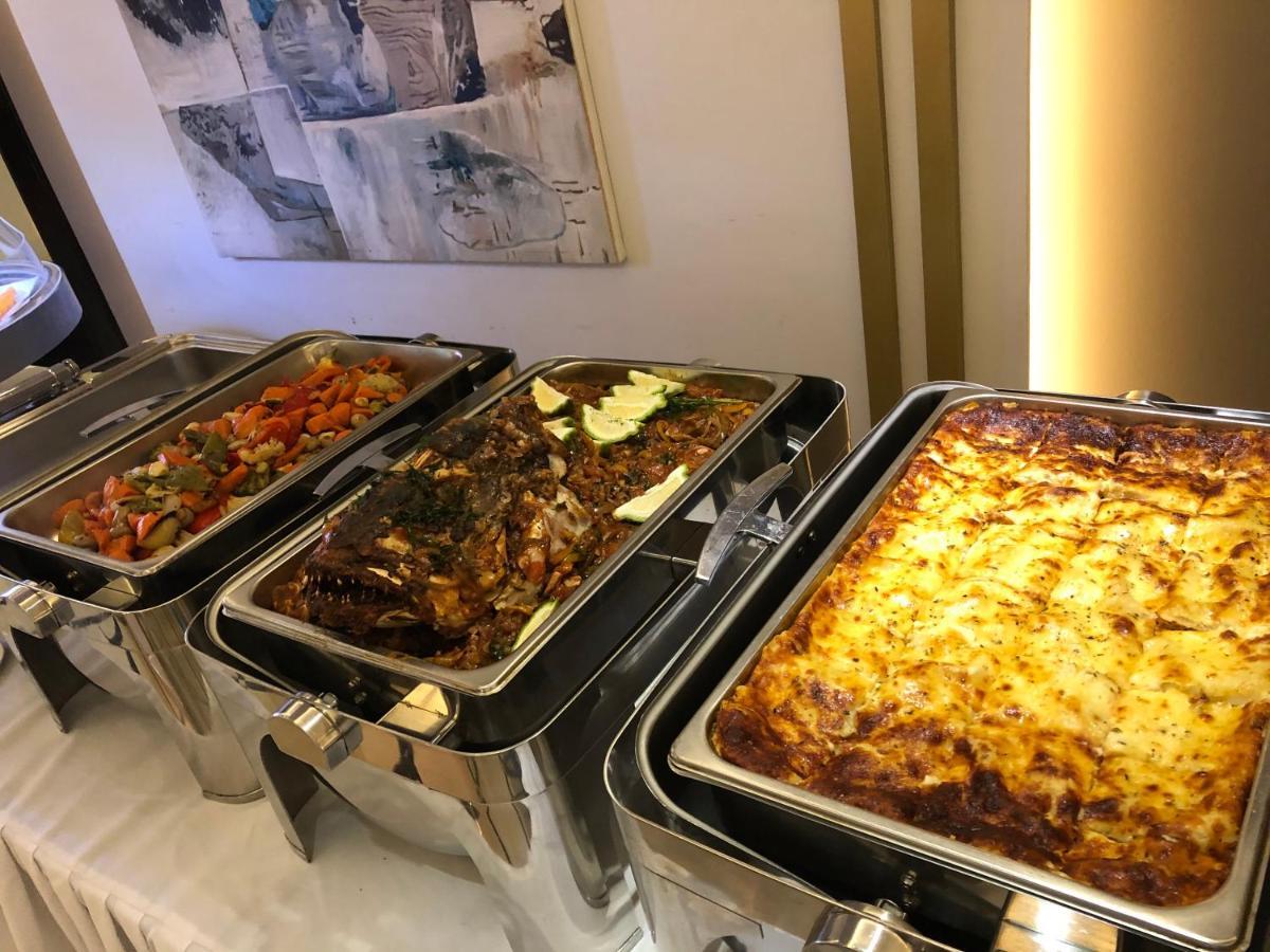 Boulevard Palace Hotel Monrovia Ngoại thất bức ảnh