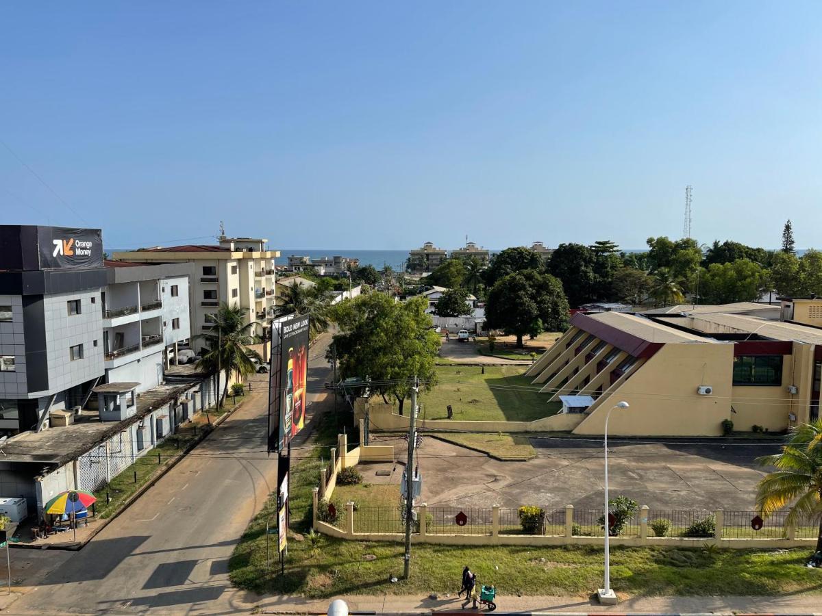 Boulevard Palace Hotel Monrovia Ngoại thất bức ảnh
