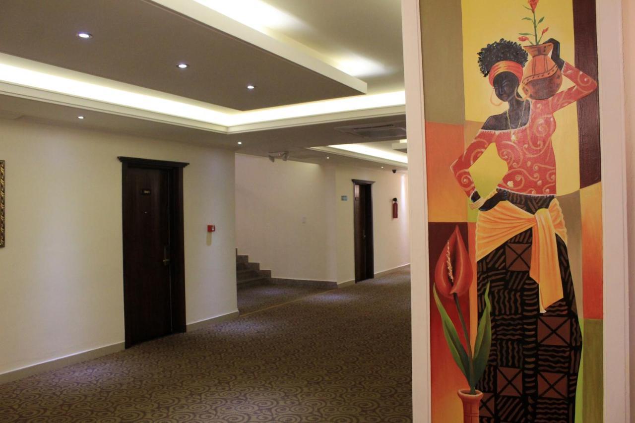 Boulevard Palace Hotel Monrovia Ngoại thất bức ảnh