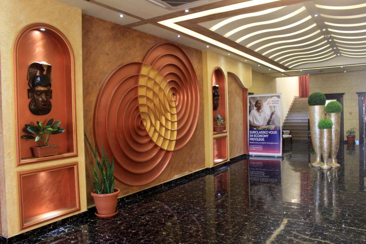 Boulevard Palace Hotel Monrovia Ngoại thất bức ảnh