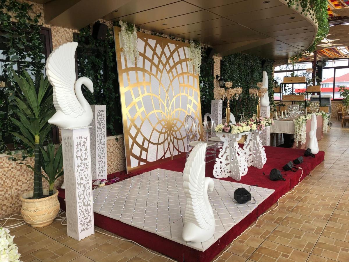 Boulevard Palace Hotel Monrovia Ngoại thất bức ảnh
